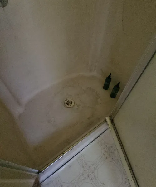 Bathroom Cleaning in Burien 